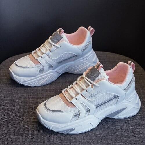 New Mesh Breathable Sneakers Old Shoes Light Low-top Increase Rubber Sole Outdoor Casual Sneakers Womens Vulcanize Shoes