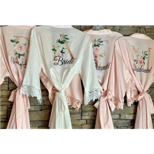 Custom lace bride robe with flower wedding day get ready peignoir Holiday Gift floral bridesmaid nightdress hen night bathrobe