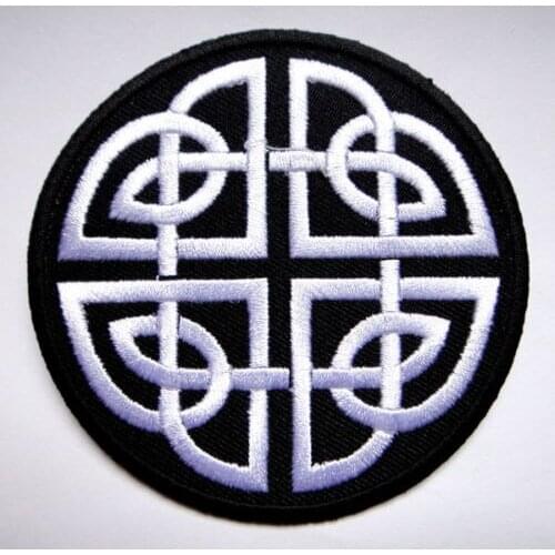 Hot! BLACK & WHITE GRAPHIC CELTIC KNOTS EMBROIDERED IRON ON PATCH (Size is about 6 cm)