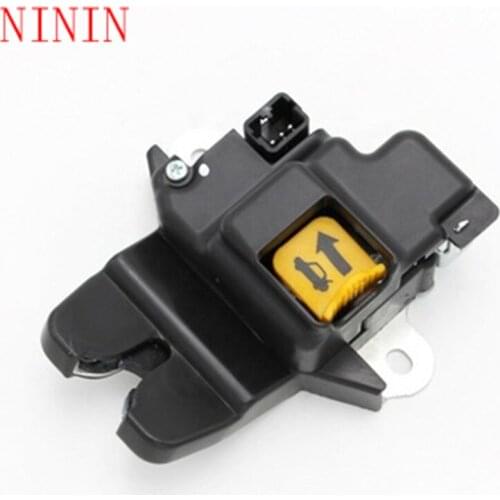 Suitable for 2011-16 Hyundai Elantra rear door luggage lock attachment 81230-3X010