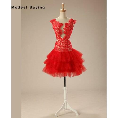 Sexy Christmas Red Lace Cocktail Dresses 2017 with Tiered Skirt for Girls Party Prom Gown with Open Back Mini vestidos de coctel