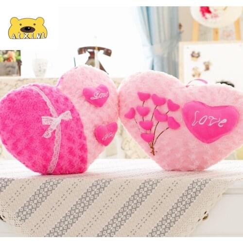 Cute Roses Throw Pillow Love Heart Shape Mothers Day Valentines Day Kawaii Room Decor Cushions Home Decor Wedding Mother Gift