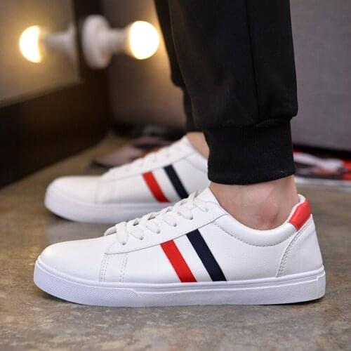 Men Fashion Casual Shoes Summer Anti-Odor Breathable Comfy Mans Gym Shoes 2021 New Non-slip Wear Resitant Male Vulcanized Shoes