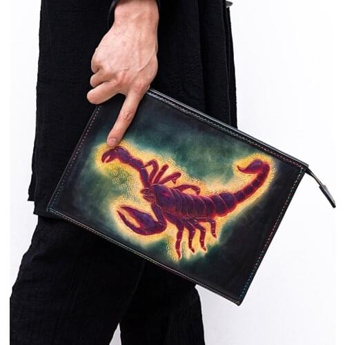 Women Men Vegetable Tanned Leather Bag Money Holder Cowhide Hand-carved Scorpion Clutch Purse Clutches Envelope Gifts