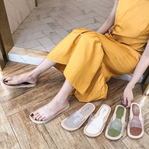 Flat bottom fashion outdoor wearing female crystal transparent students flat heel drag beach beach beach cool slippers home