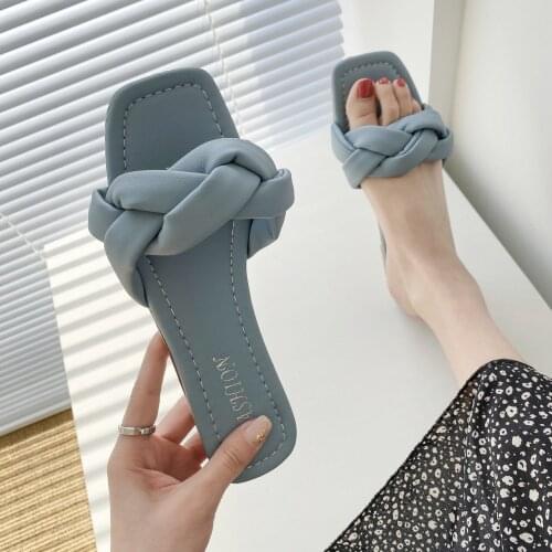 2021 New Summer Women Slippers Weave Flat Women Sandals Causal Slippers Female Slides Leather PU Outside Shoes