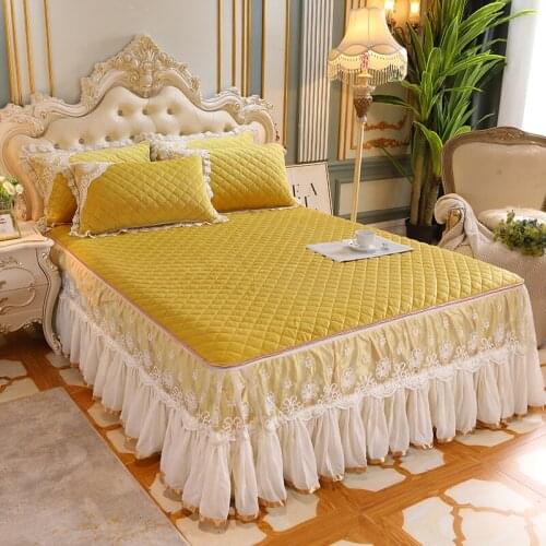 New Super soft crystal velvet Quilting queen king size Bed Skirt Bed Sheet lace Bed Cover with 2pcs Pillowcase Bedding Set