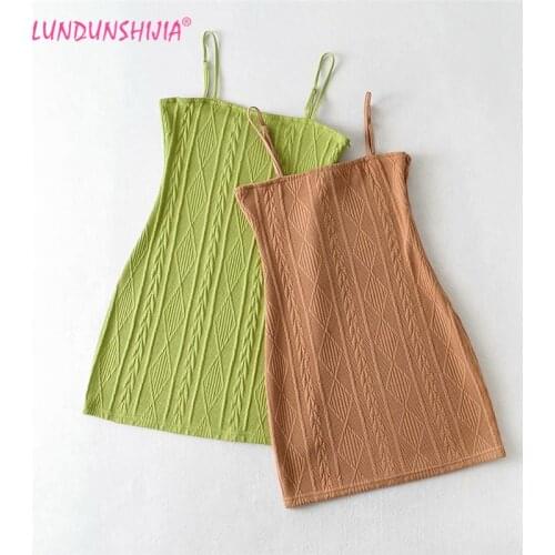 LUNDUNSHIJIA Women Sexy Club Backless Spaghetti Strap Summer Dress Fashion Twist Knitting Ladies Bodycon Party Mini Dresses
