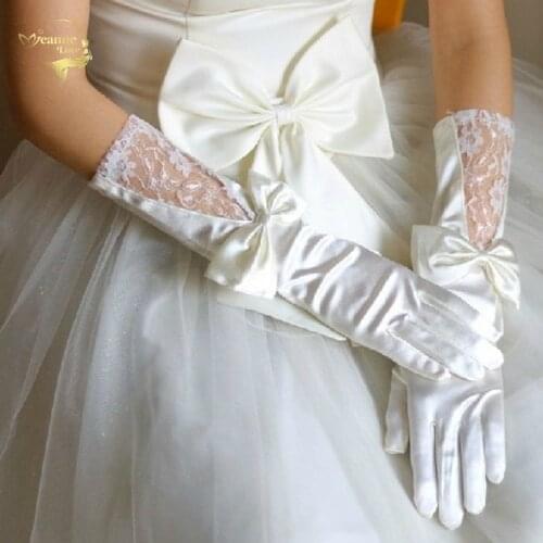 2018 Long Design White Red Satin Bow Lace Bridal Gloves Wedding Gloves Wedding Accessories G002