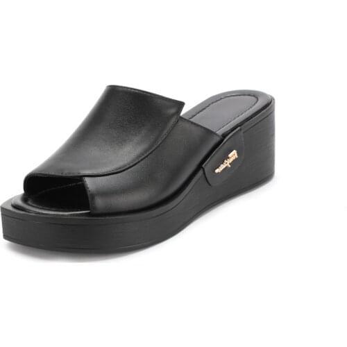 Fashion wear slippers 2019 summer thick bottom wedge leather sandals 33-43