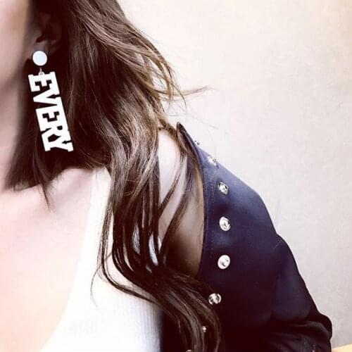 Classic Asymmetric Key Letter hiphop Earrings for Women Fashion Letter "EVERY" Acrylic earring Jewelry Wholsale E18074
