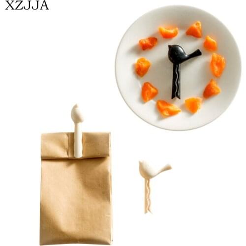 XZJJA Creative 2pcs/set Bird Sealing Clips Kitchen Food Snack Storage Damp-Proof Seal Clamp Plastic Bag Clips Cute Clothespin