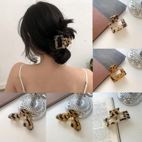 Ruoshui Woman Leopard Style Hair Claws Hair Accessories Hairpins Girls Crab Hair Clips Headwear Women Ornament Barrette Hairgrip