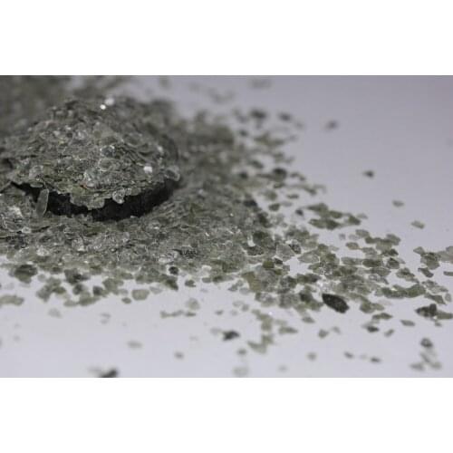 Light Clear Green Natural Mica Flakes For Crafting Projects 3~5 mm