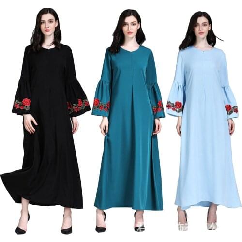 Plus Size Long Dress Arabic Robe Embroidered Loose plus Size Muslim Womens Dress clothes for muslim women