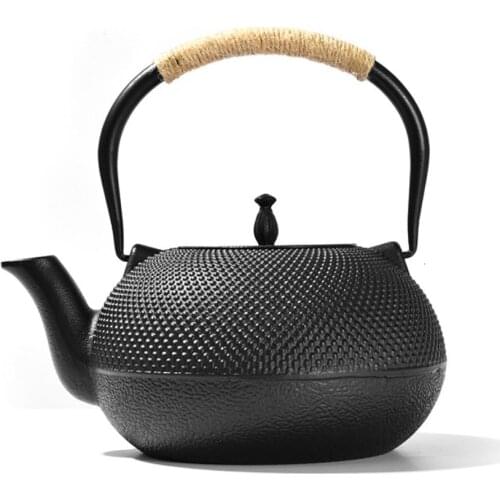 The southern Japanese iron pot boil water oxidation iron teapot uncoated iron bottle 1.8L particles iron pot