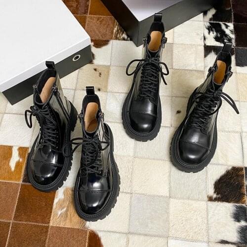 Autumn And Winter 2020 New Big Head Shoes Martin Boots Women British Style Leather Thick Bottom Muffin Lacquered Leather Short B