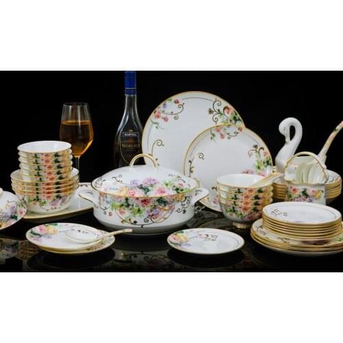 Christmas decorations for home Jingdezhen Ceramics Hand-painted Phnom Penh 60 pieces Bone Porcelain Tableware Set Home Gift