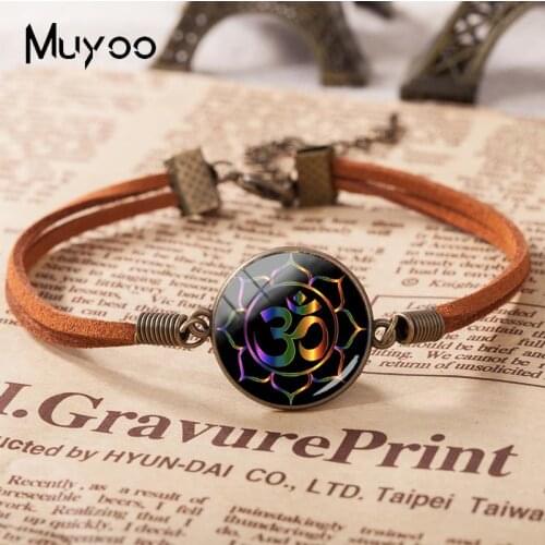 2019 New Yoga Om Symbol Color Painted Leather Bracelet Handmade Bracelets Glass Cabochon Jewelry