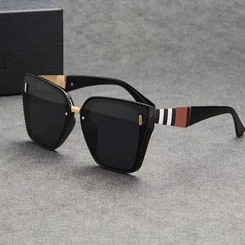 New sunglasses brand designer womens outdoor shopping Sunglasses mens driving luxury glasses 2021