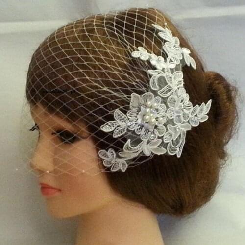 Elegant White/Ivory Wedding Hats And Fascinators For Woman Party Lace Appliqued Net Wedding Accessories With Comb