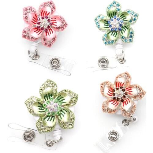 20pcs/lot Exquisite Craftsmanship Rhinestone Retractable Hawaiian Flower Badge Reel Name Card ID Badge Holder For Women