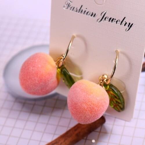 2020 Wholesale Peach Earrings Korean Style Cute Temperament Girlfriends Minimalist Earrings Summer Beach Banquet Friend Earring
