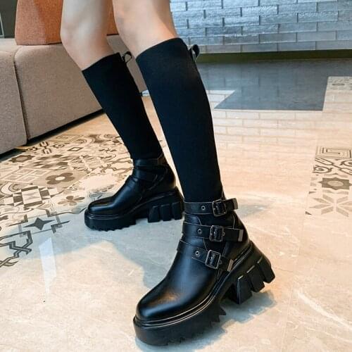 2020 Spring and Autumn new fashion Martin boots versatile skinny boots black personality motorcycle boots X530