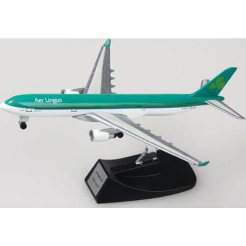 13CM Airplane Model Toys Ireland Airlines Airbus 330 Aircraft Model Diecast Plastic Resin Alloy Plane Gifts for Kids Collections