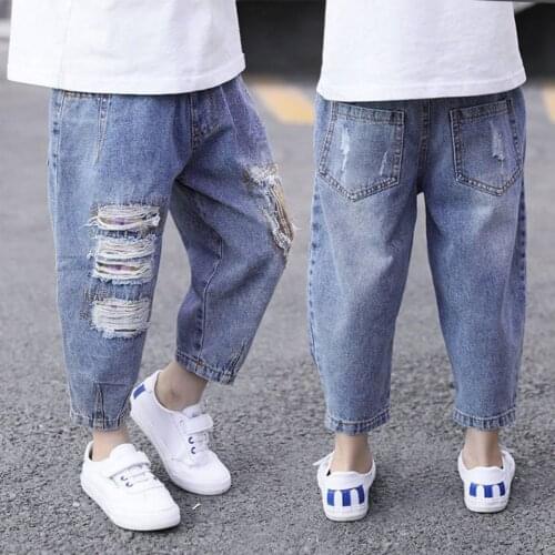 Children Ripped Hole Jeans Pants 2021 New Summer Kids Broken Denim Trousers For Baby Boy Fashion Casual Loose Jeans 2-8T