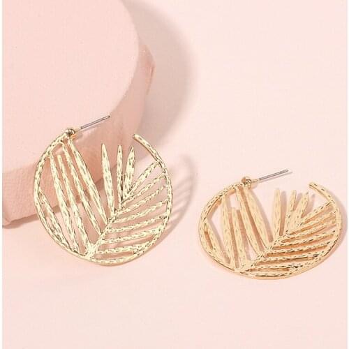 Vintage Gold Geometric Round Hollow Leaves Earrings Popular Jewelry Hoop Earrings for women