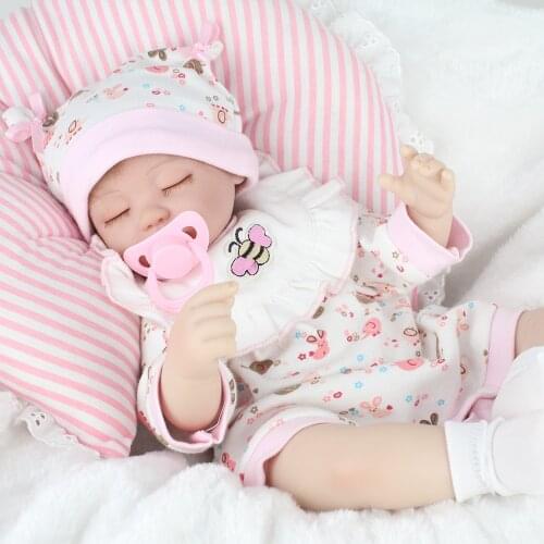 Soft Silicone Vinyl Dolls 45cm Reborn Baby Handmade Cloth Body Lifelike Babies play house toy Childrens birthday presents