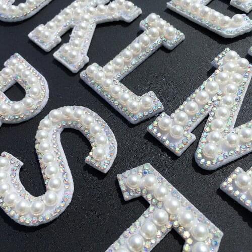 White Bottom Pearl Letter Patches English Alphabet Rhinestone Patch Applique For Clothes Sew On Patches Stripe Badge Diy Name