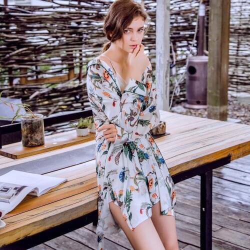 2018 New Ladies comfortable and charming pajamas, snow and ice super soft silk slippery home wear jungle three sets, wholesale