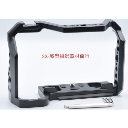 Suitable for Fuji Xs10 Camera Rabbit Cage X-S10 Metal Extended Rabbit Cage Photography Kit Accessories