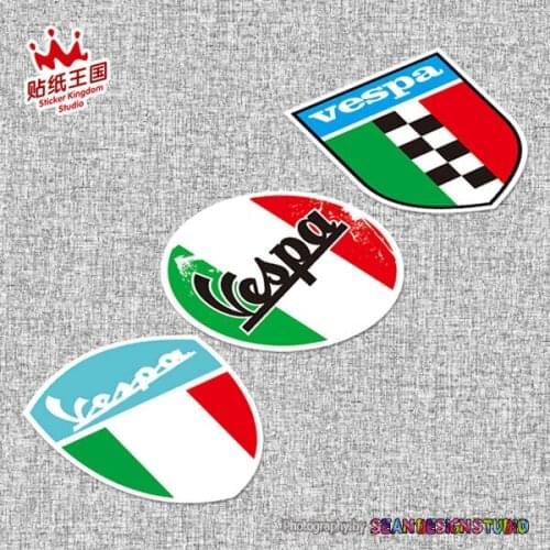 For PIAGGIO Vespa 946 GTS250 300 SPRINT PRIMAVERA 150 LX125 Italia Flag helmet Motorcycle Motorbike Decal Sticker Waterproof 20