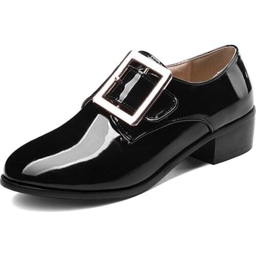 Joker 19 years spring new joker low heel side with 40-48 single shoe buckle
