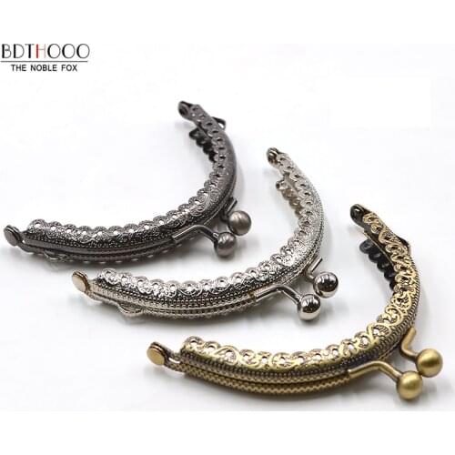 8.5cm10pcs/lot Metal Purse Frame Handle for Clutch Bag Handbag Accessories Making Kiss Clasp Lock Antique Bronze Bags Hardware