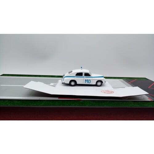 Small Alloy Toy Model Car 1:43 WarsawPoland M200 White Medic Car