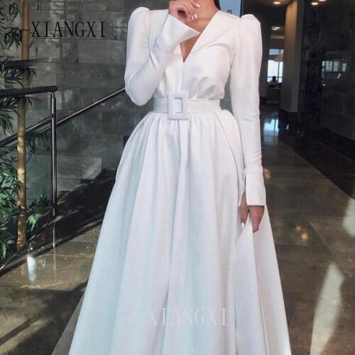Nouveauté col en V à manches longues robes de soirée Satin blanc Simple robes de soirée a-ligne longue robe 2020 robe de soirée