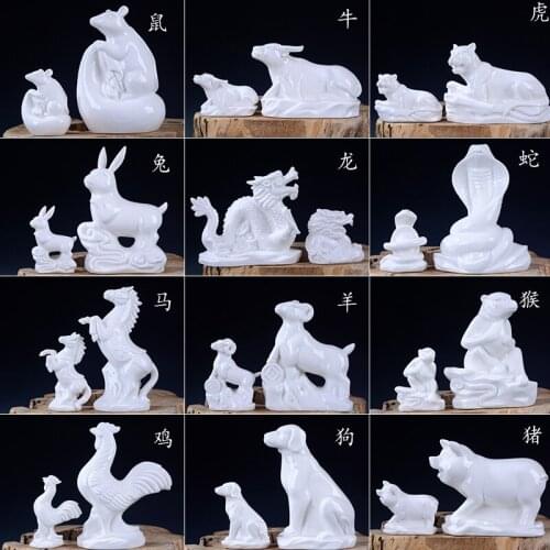 Ceramic Zodiac animal pieces size white mouse ox Tiger sheep monkey chicken Dogs and pigs are decorated to attract wealth