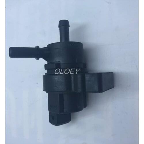 Carbon tank solenoid valve steam tank purification valve 2124702793 0004705693 0004703993 for Mercedes-Benz W164 V251
