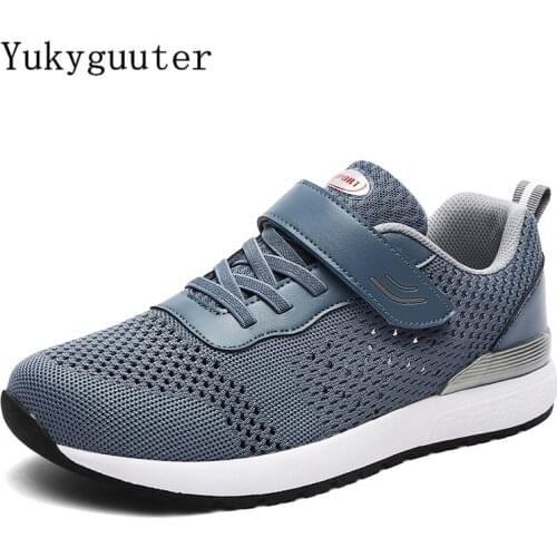 Man Sports Running Shoes Outdoor Summer Breathable Hook & Loop Couple Shoes Lightweight Athletic Mesh Sneakers Men Platform