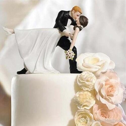 Lovely Wedding Cake Decoration White And Black Bride And Bridegroom Couple Figures Toppers Classic Kissing Hug cheap sale
