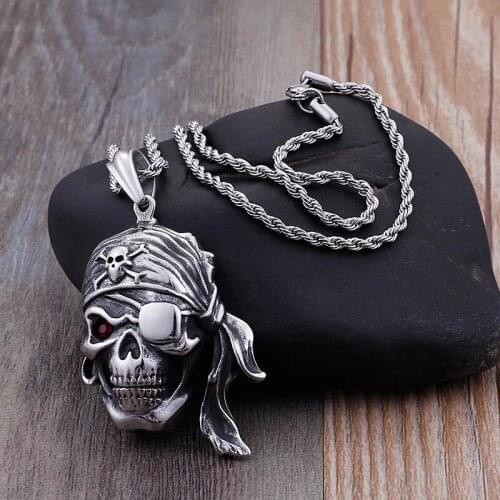 Titanium steel ghost head pendant control Europe and the United States Gothic punk jewelry pirate skull wholesale