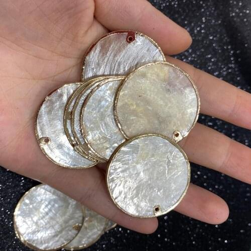 2pcs Natural Yellow Shell Pendant Round Mother of Pearl Charms Pendants For Jewelry MakingEarring Necklace Accessories 35x35mm