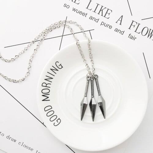 Vintage Dart Pendant Necklace Classic Japanese Anime Ninja Weapon Modle Accessories Cosplay Women Mens Jewelry Gift Wholesale
