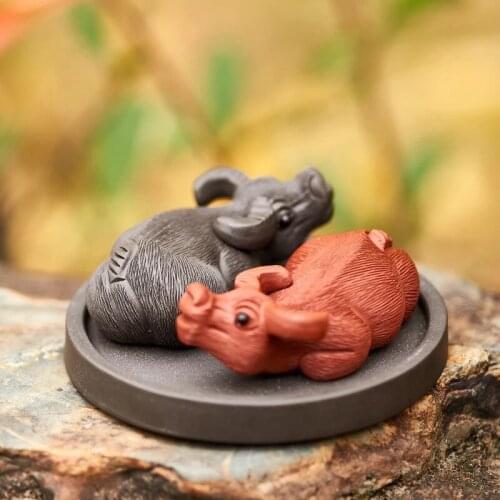 Yixing Cow To Qiankun Tea Pet Decoration Creative Cool Handmade Boutique Tea Set Black Mud Kung Fu Decoration Tea Accessories