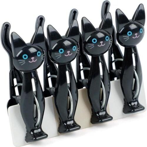 4PCS Clothes Pegs Multifunction Beach Towel Clips Bed Sheet Handdoek Plastic Windproof Clothespins Cute Socks Creative Cats