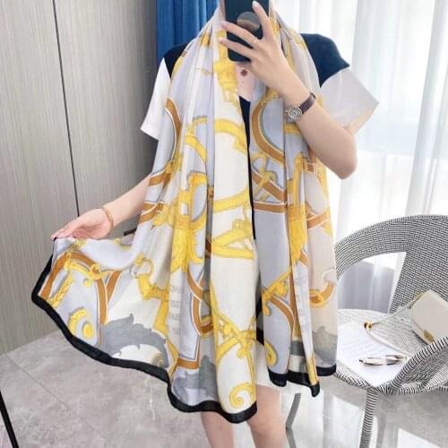 New Belt Chain Design Women Autumn Winter Scarves Fashion Print Cotton Feel Warm Scarf Hijab Ladies Pashmina Foulard Bandana